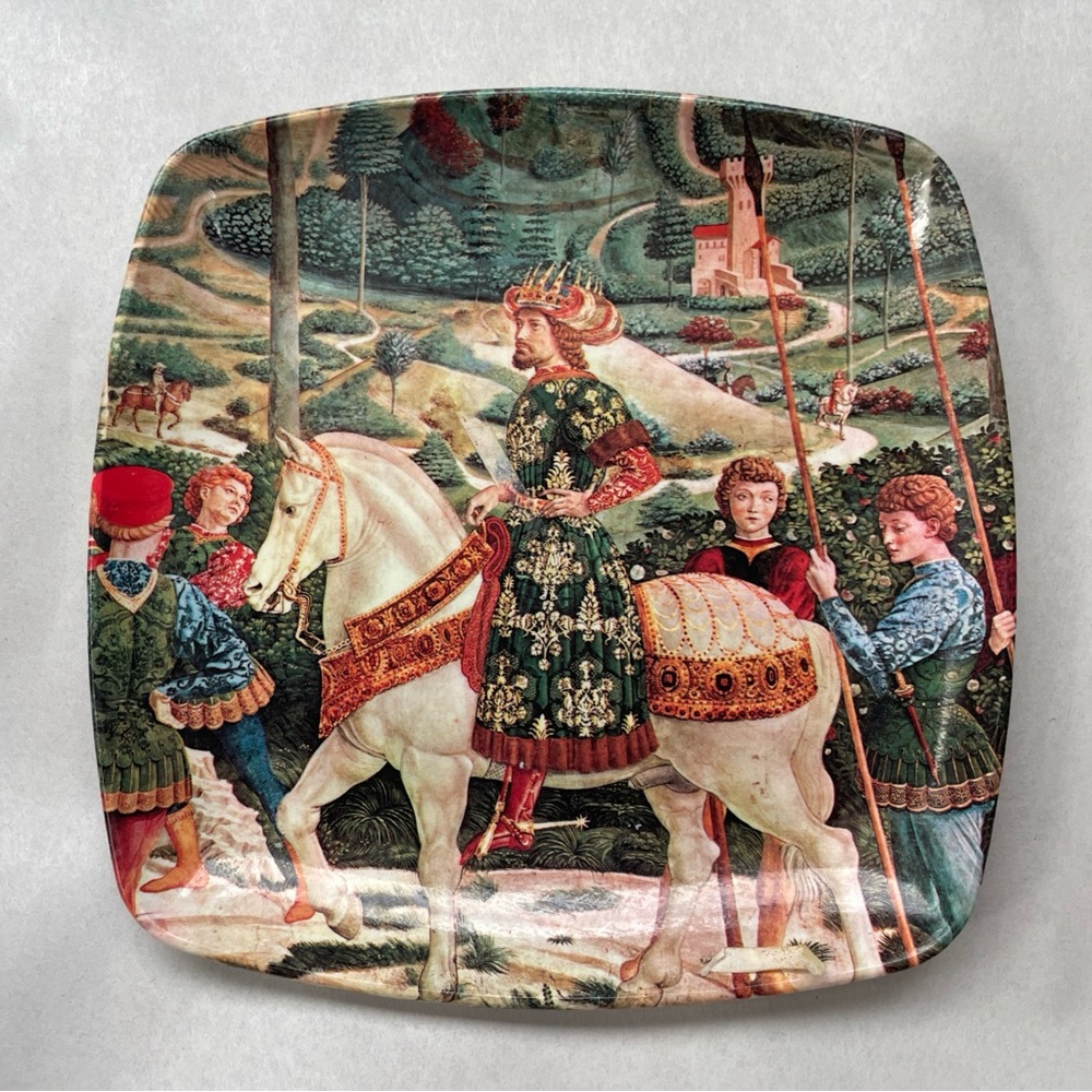 Mabel Vintage 5.25 Inch Melamine Plates Set (4) with Medieval Art Design